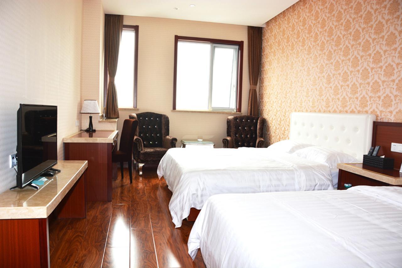 Qingdao Hua Qi Kaiserdom Hotel Exterior foto